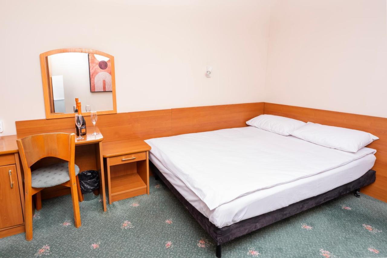 Hotel Victory Home Warszawa Eksteriør billede